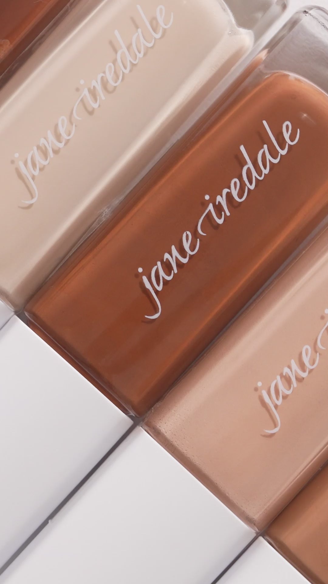 Skintuition Fond de teint liquide SPF30 Jane Iredale Alice Gauthier