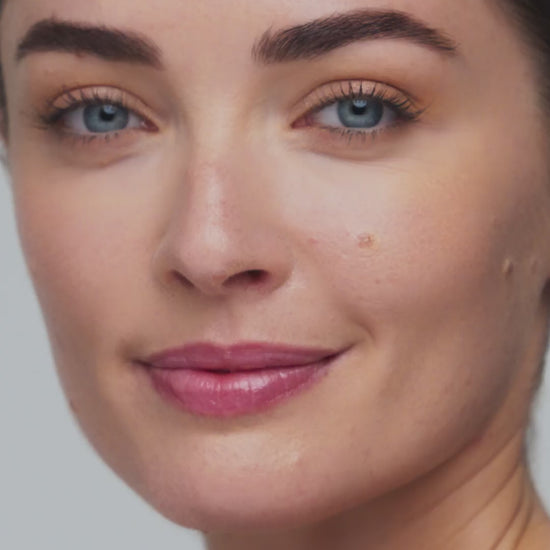 Skintuition Fond de teint liquide SPF30 innovation Jane Iredale Alice Gauthier